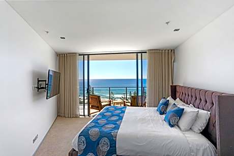 2 Bedroom Superior Ocean View + Media (Pet Friendly on Request)