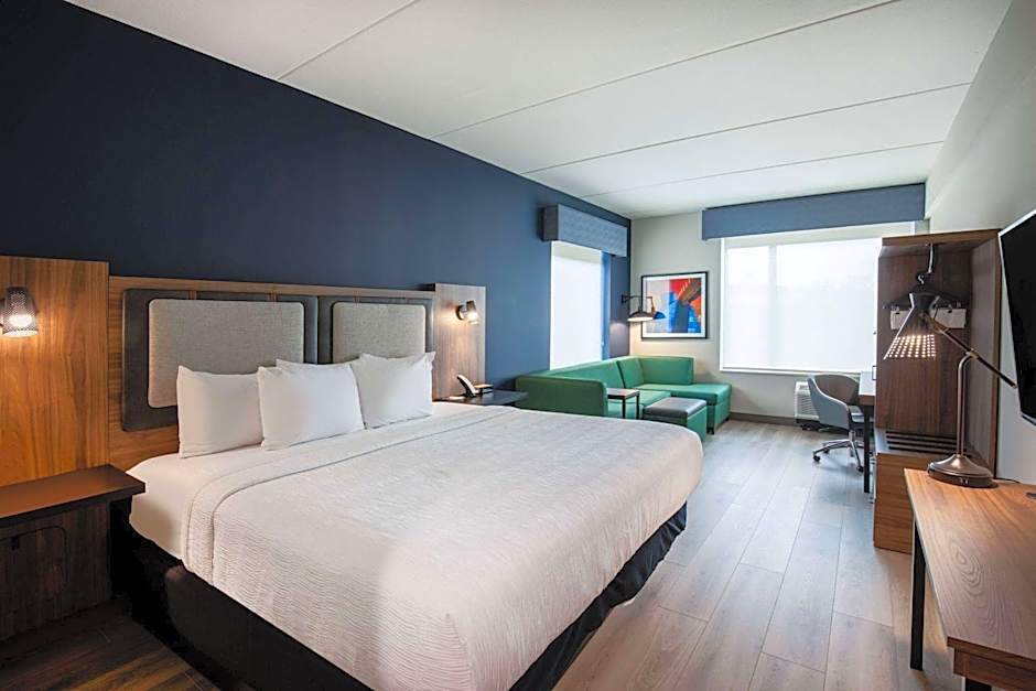 La Quinta Inn & Suites by Wyndham Chattanooga Downtown/South