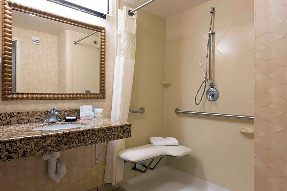 Hampton Inn By Hilton And Suites Indianapolis-Fishers, In