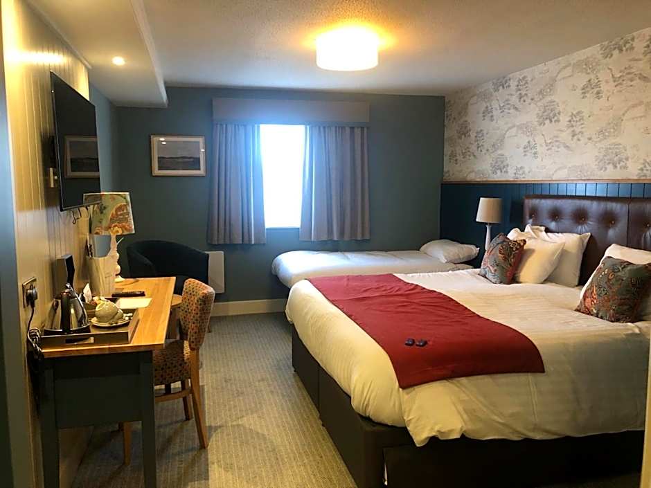 Berkshire Arms by Chef & Brewer Collection