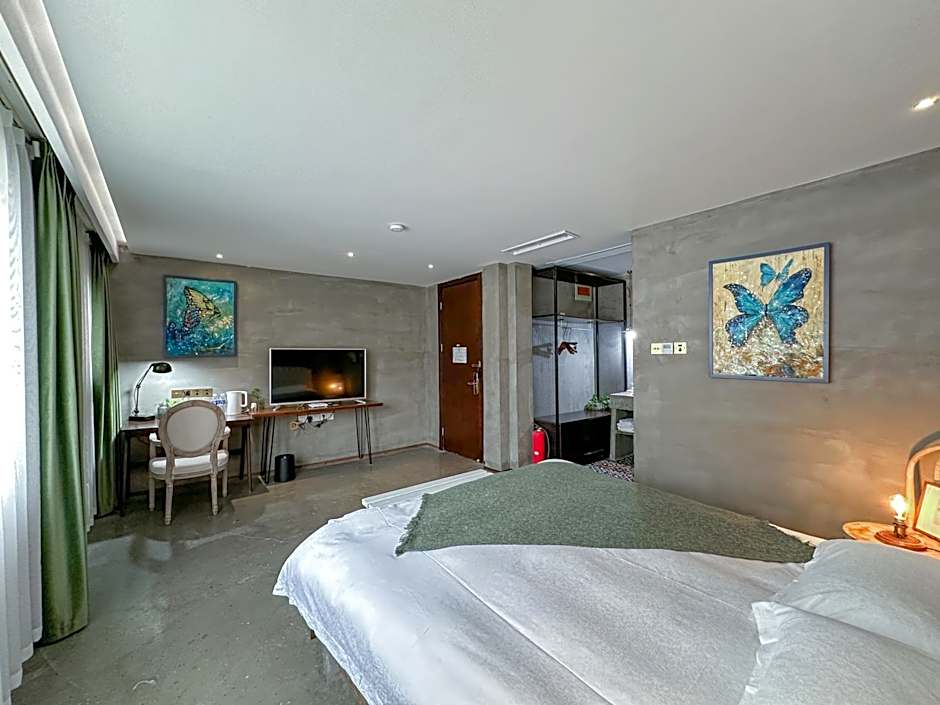 Suzhou Unique Space Design Art Hotel