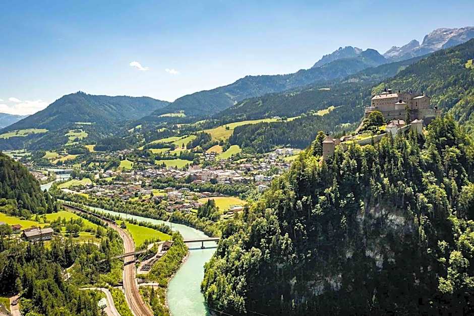 Der Burgblick-Adults Only 24 H Self Check In