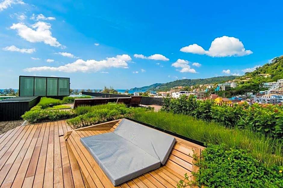 The Deck Patong by VIP