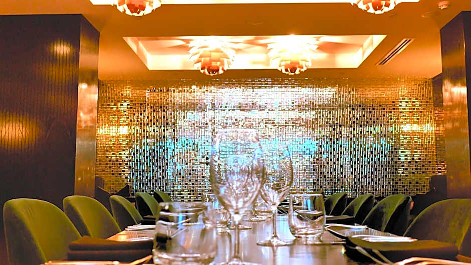 Mayfair Hotel Adelaide by IHG