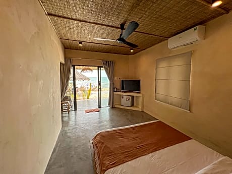 Standard Double Room (Ocean side)