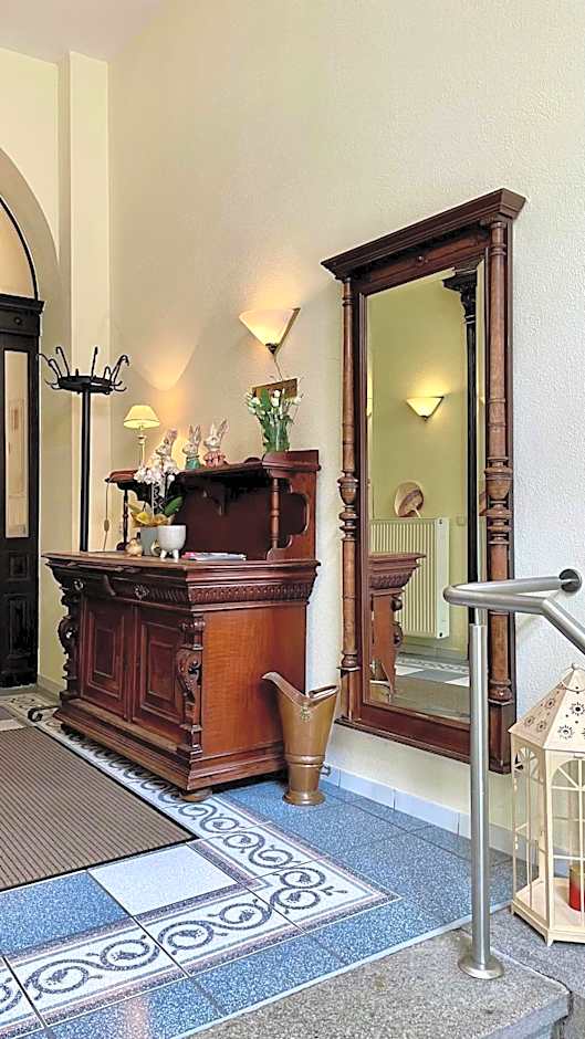 Hotel Mauritius - Im Herzen von Crimmitschau - Frühstück buchbar - Restaurant - Café - Fahrradbox