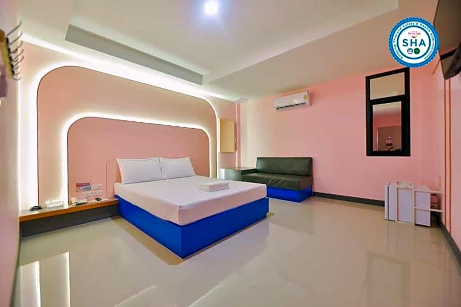 Nunglenkunmai Hotel