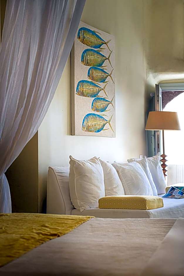 Mythical Blue Luxury Suites