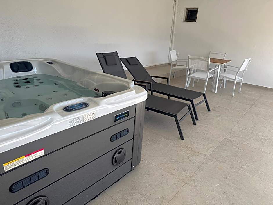 Blue Horizon Apartments