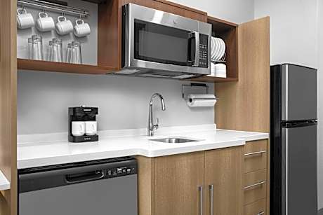 1King Hearing Accessible Studio Suite