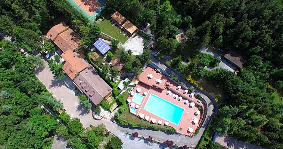 Hotel Pineta Ristorante country house in Fabriano