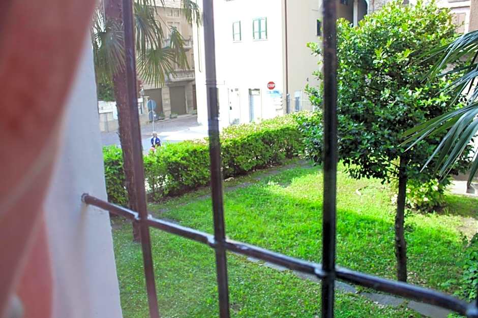 LA MAGNOLIA Guests House