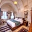 Cappa Via Cave Hotel