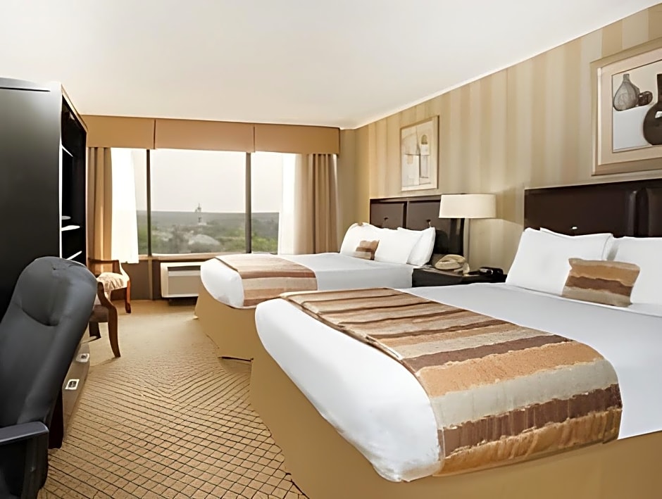 Ramada Hotel & Conf Center by Wyndham Augusta Downtown – Augusta, GA