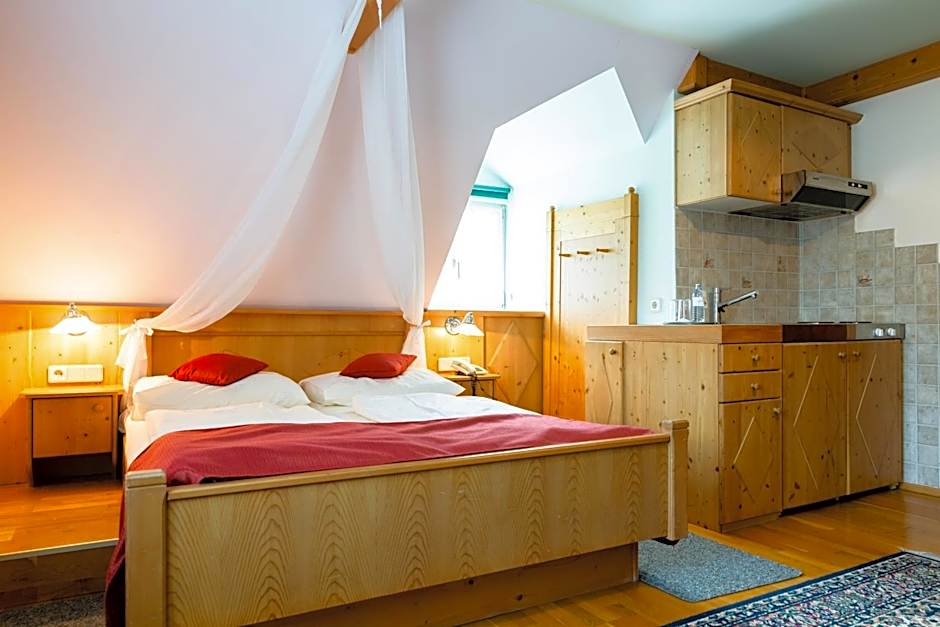 Scharfegger's Raxalpenhof - Zuhause am Land