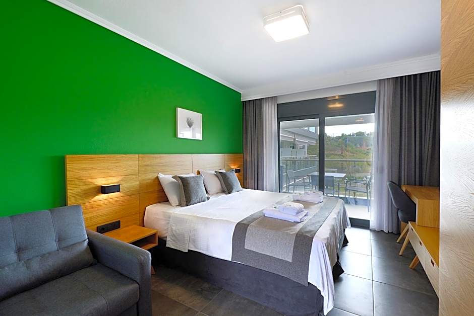 Botanica Luxury Suites