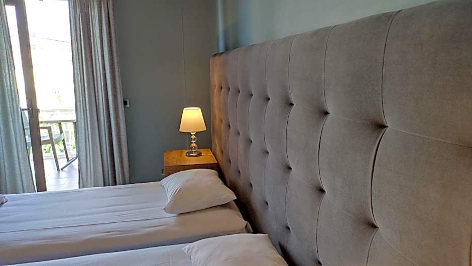 California Beach Hotel - Adults Only