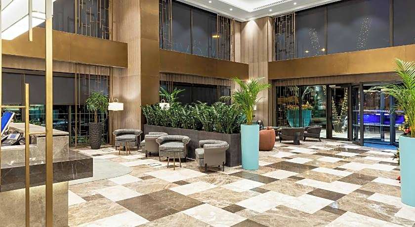 Movenpick Living Istanbul Camlivadi