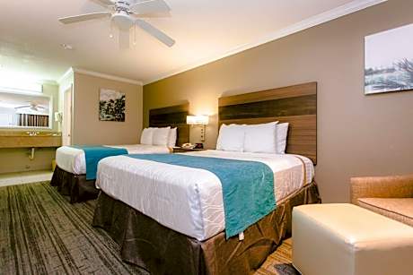 Queen Room with Bathtub - Mobility Access