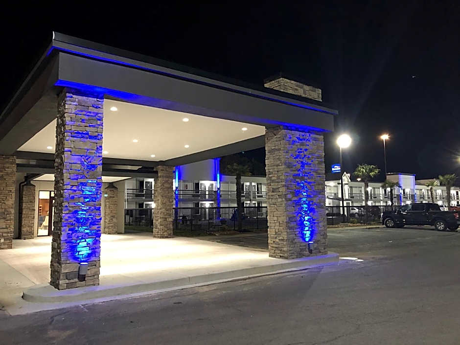 Quality Inn Dalton East