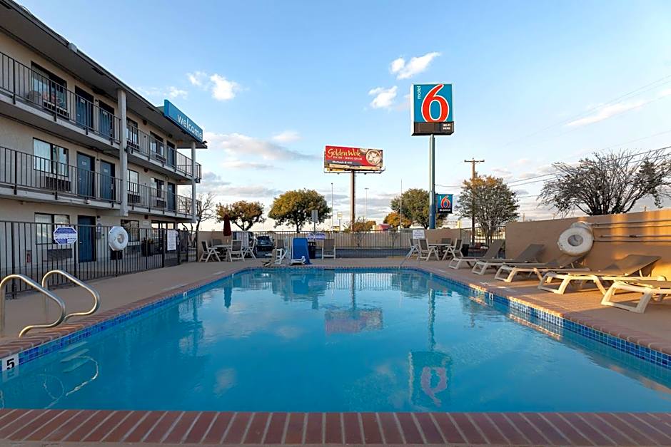 Motel 6-San Antonio, TX - West SeaWorld