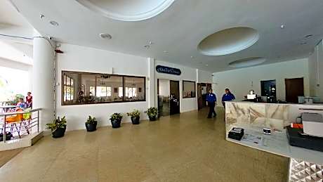 1-10Pax OCEAN VIEW, SEAFRONT, FREE BBQ, POOL