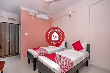 OYO Flagship 10363 Sri Balaji Guest House & Restaurent