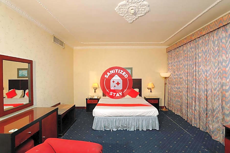 OYO 112 Semiramis Hotel