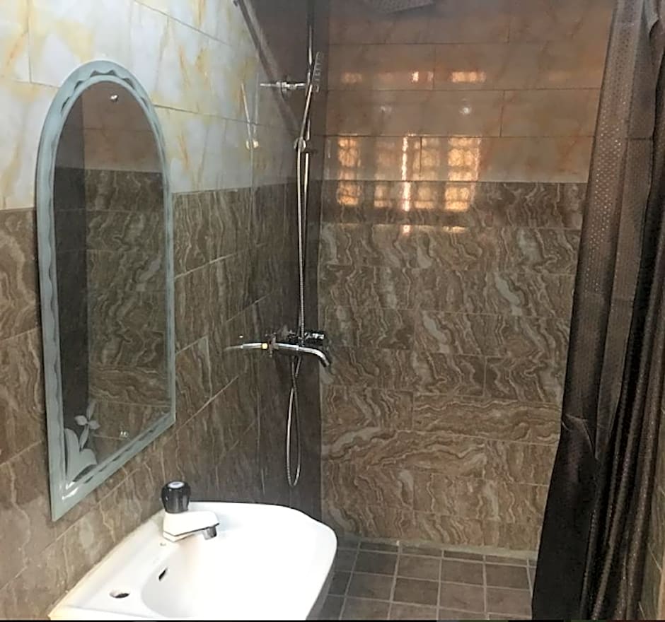 Hardrock Hotel and Suites LTD