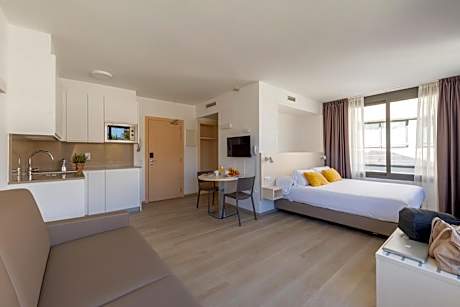 Superior Apartment (4 Adults)