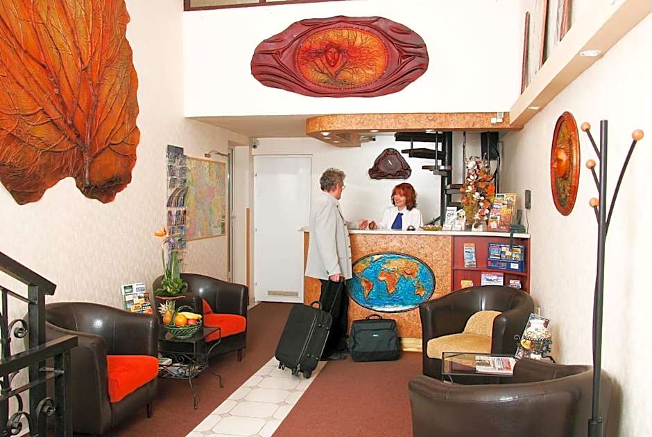 Hotel Manzard Panzio