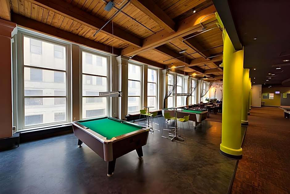 HI Chicago Hostel