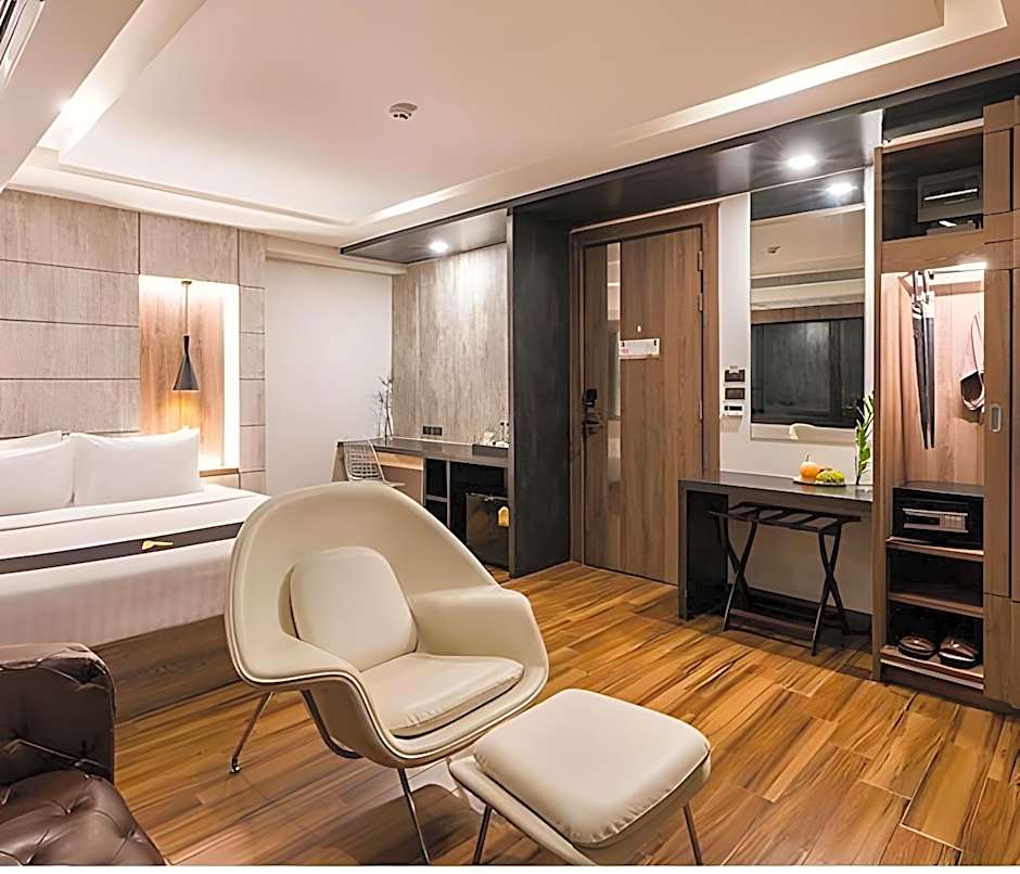 Acqua Hotel (SHA Plus)