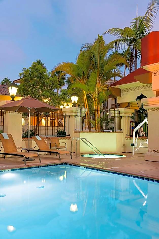 Courtyard by Marriott San Diego Old Town