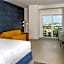 Hampton Inn By Hilton and Suites Clearwater Beach