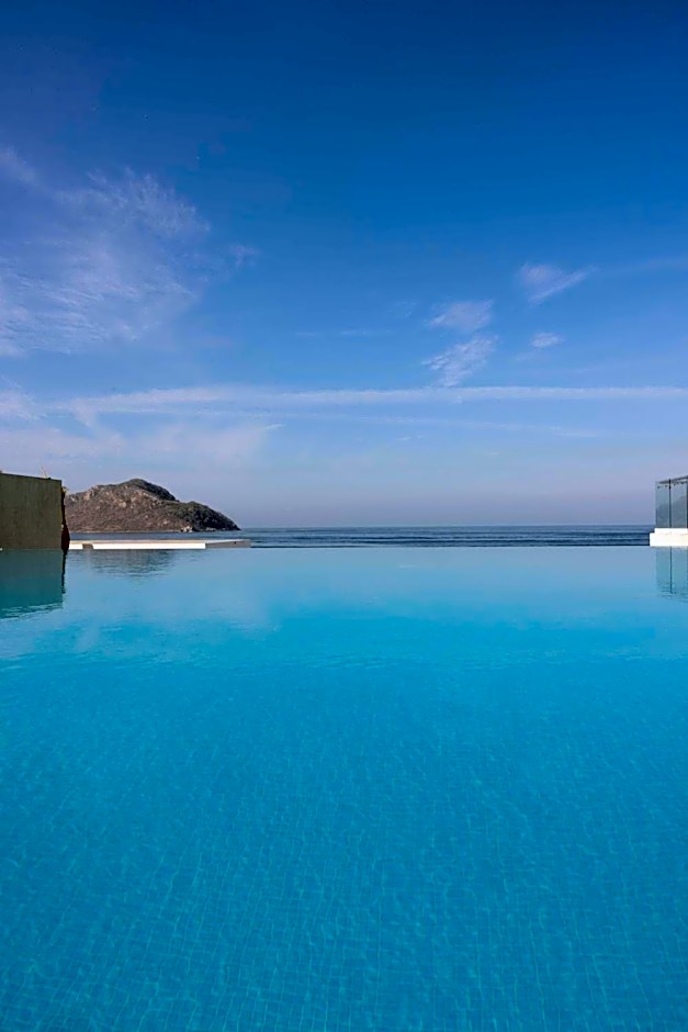 DoubleTree by Hilton Mazatlan