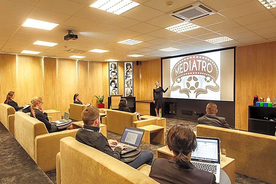 Atrium Hotel - Family friendly