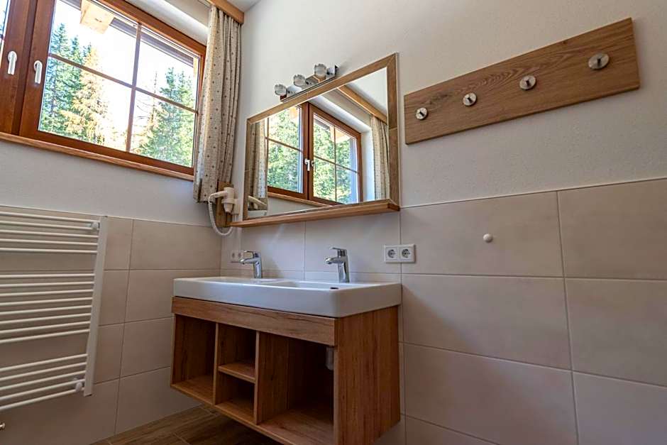 d'Genussalm by Alpine Genusswelten