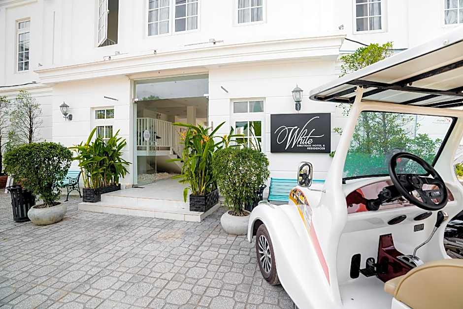 White Boutique Hotel and Restaurant