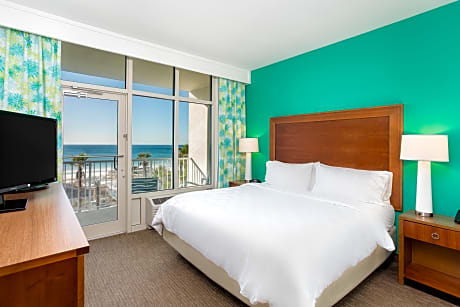 1 King Bed 1 Bunk Bed Suite Ocean View