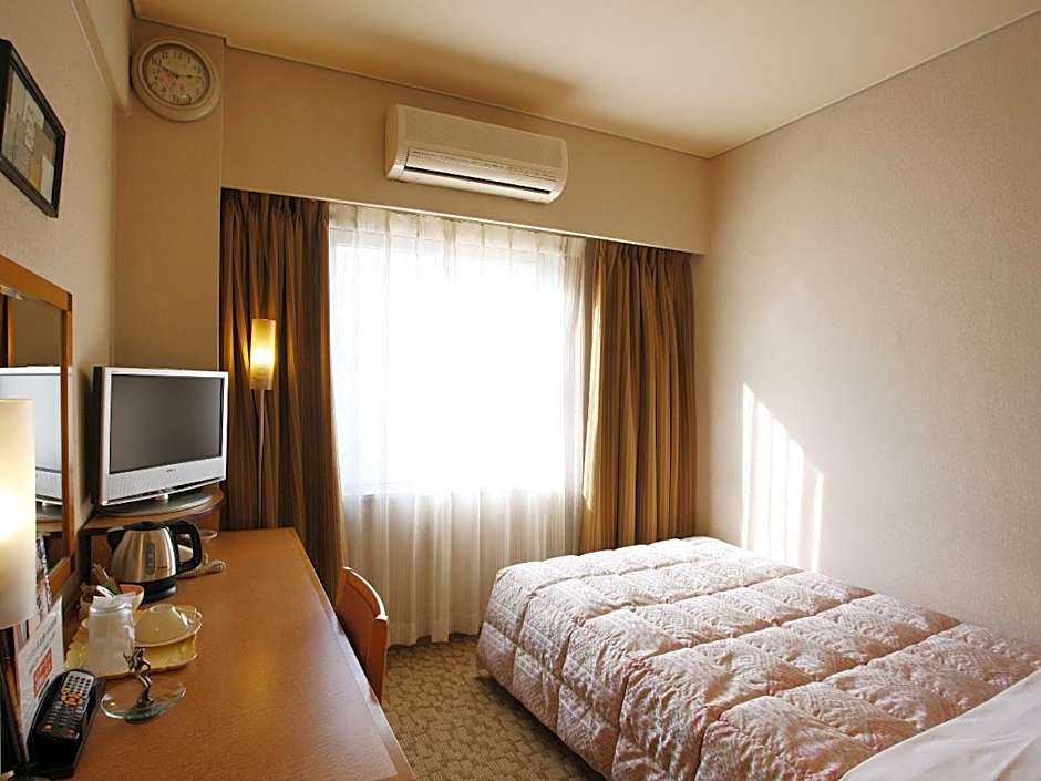 Photo 1 of 4 of 1 Bed, Nonsmoking