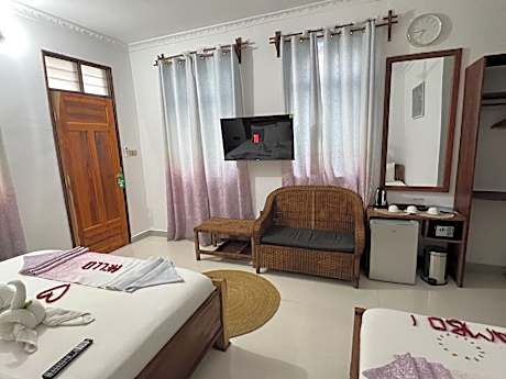 Comfort Triple Room with Shower