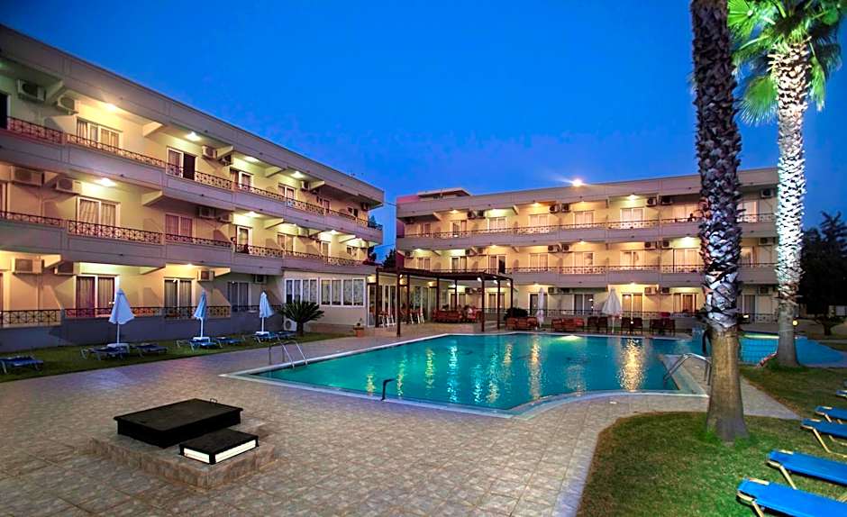 Dias Studios & Suites