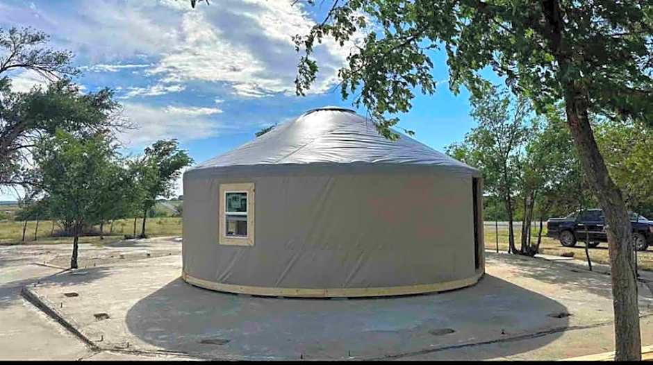 Apt 3 - High Plains Lodge at Nomad Landing