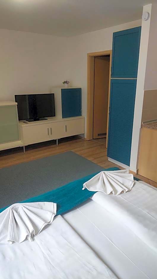 Mango Aparthotel