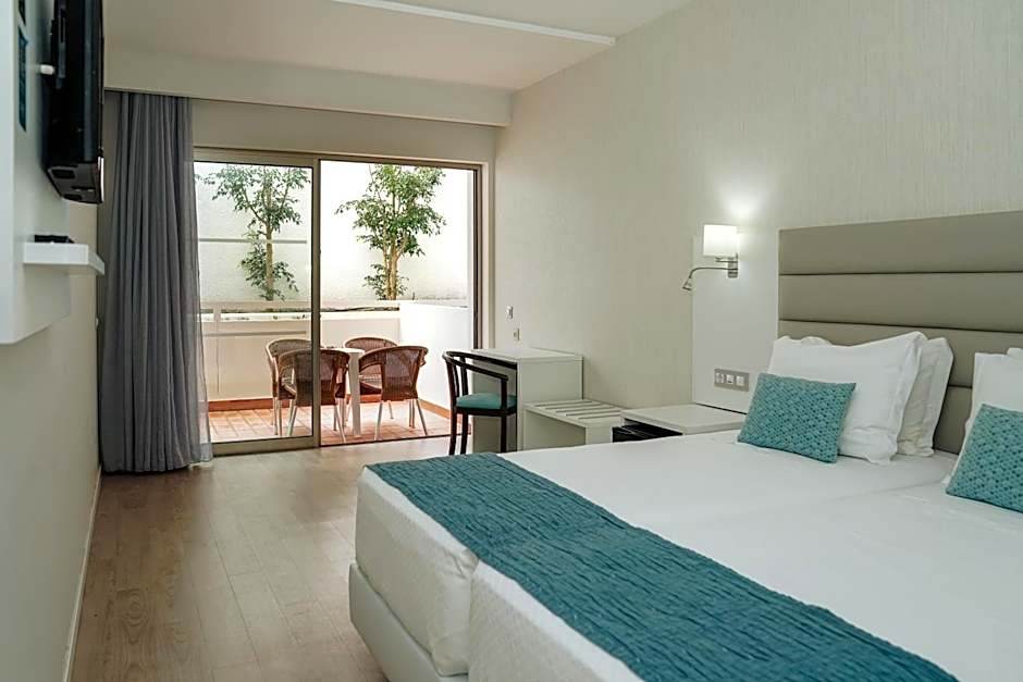 Carvi Beach Hotel