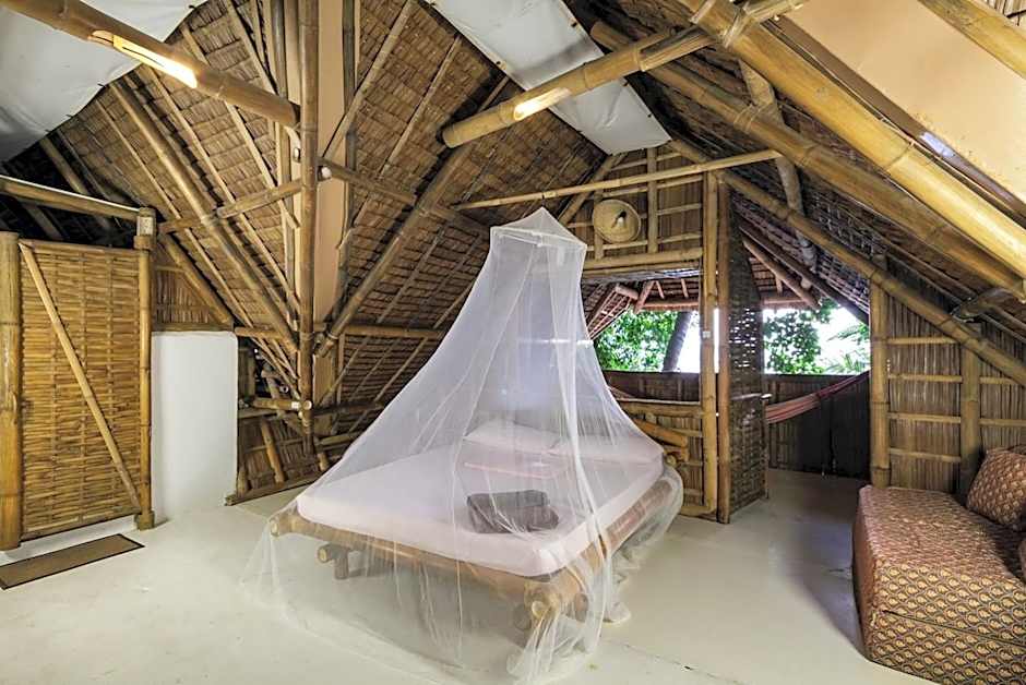 Kookoo's nest eco-lodge