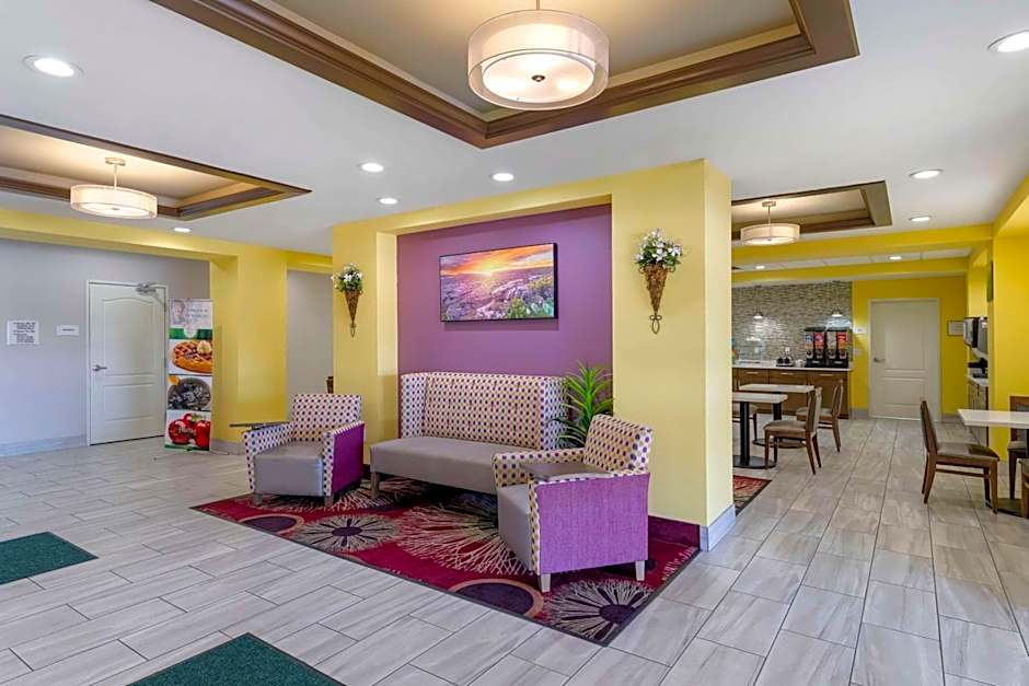 Quality Inn & Suites Carlsbad Caverns Area