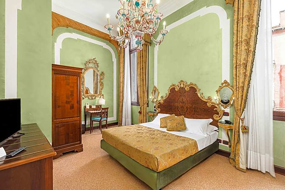 Hotel San Moise