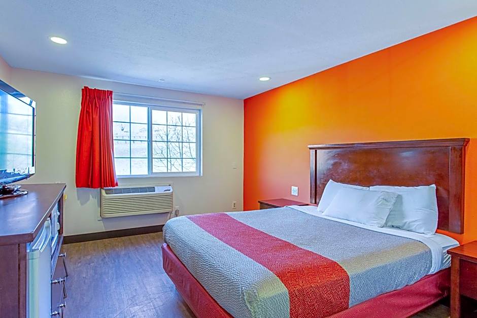 Motel 6 Pendleton, OR - West